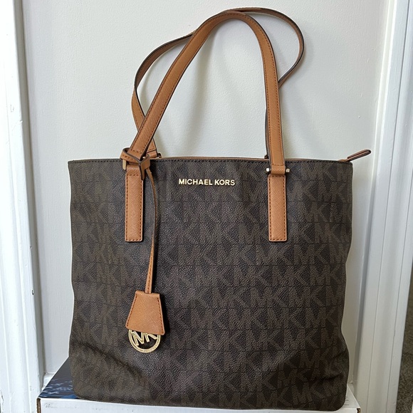 Michael Kors Jet Set Tote - Brown - Picture 1 of 9